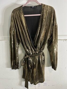 Yoins Metallic Gold Wrap Romper